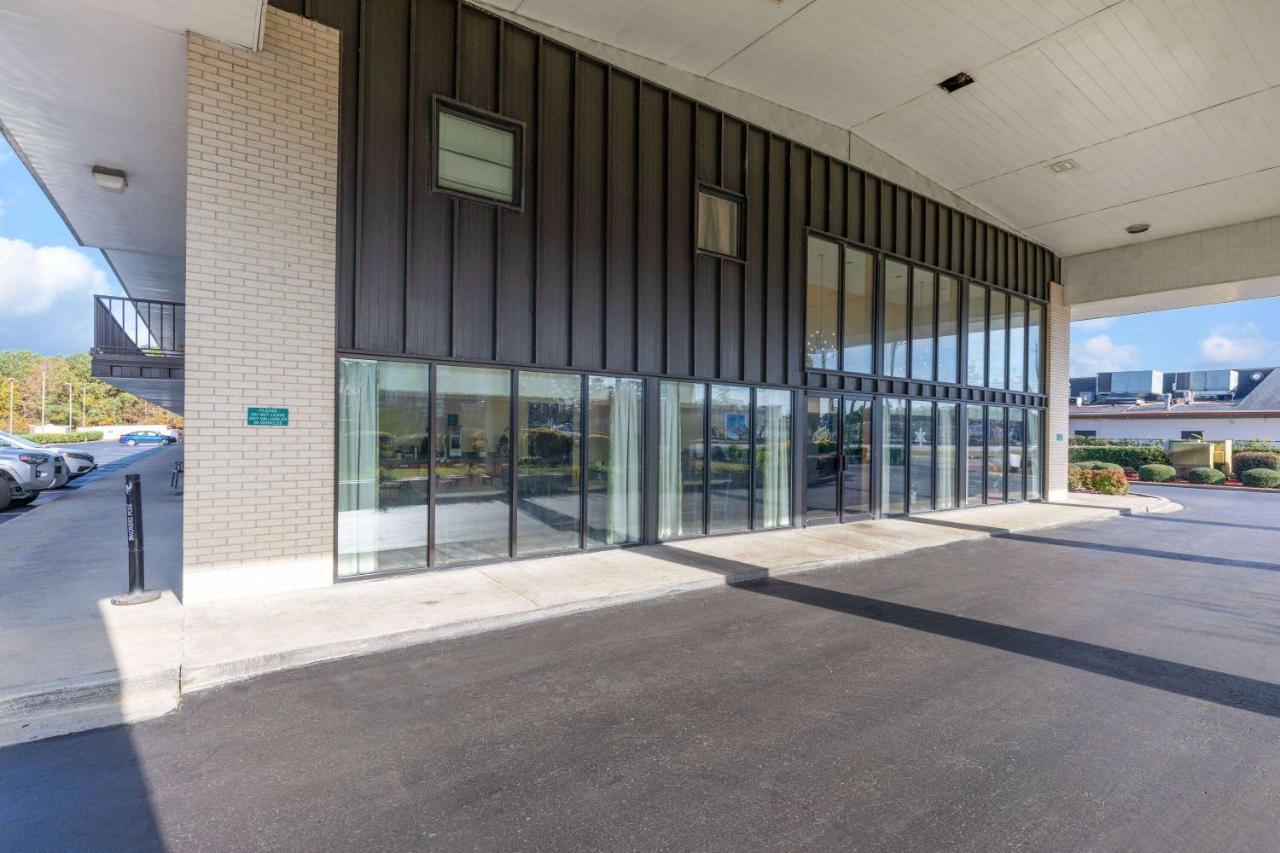 Days Inn By Wyndham Florence/I-95 North Exterior photo